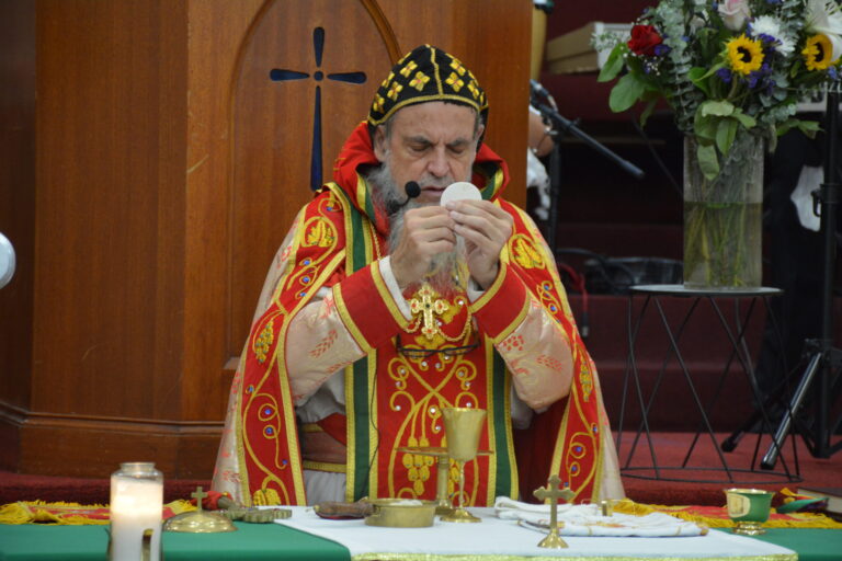 La Santa Misa/ Holy Mass