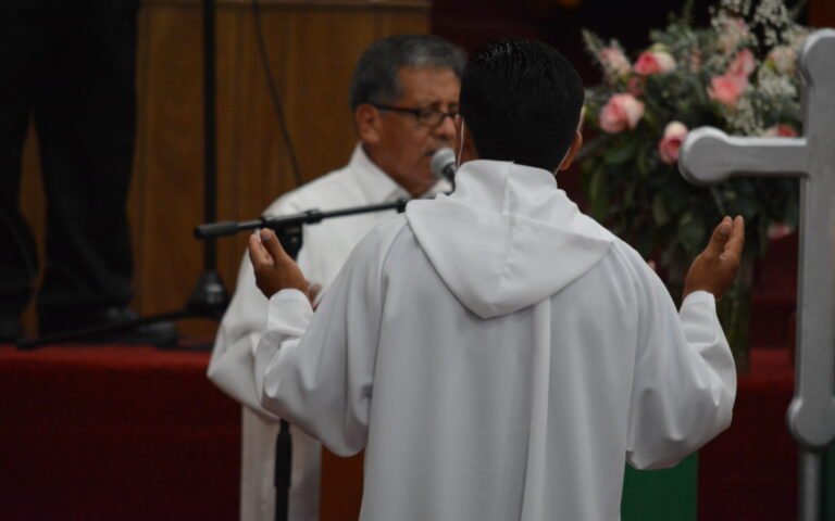 Celebración de La Palabra/ Celebration of the Word of God
