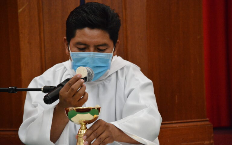 Celebración de La Palabra/ Celebration of the Word of God