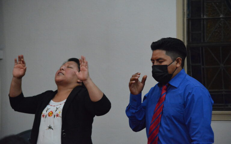 Noche de Vigilia: El Poder de la Fe / Church Night Vigil: The Power of Faith