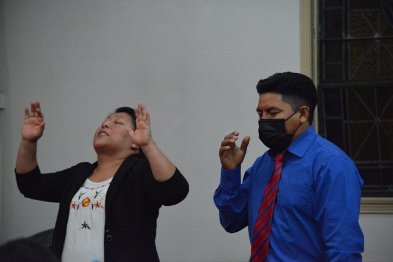 Noche de Vigilia: El Poder de la Fe / Church Night Vigil: The Power of Faith