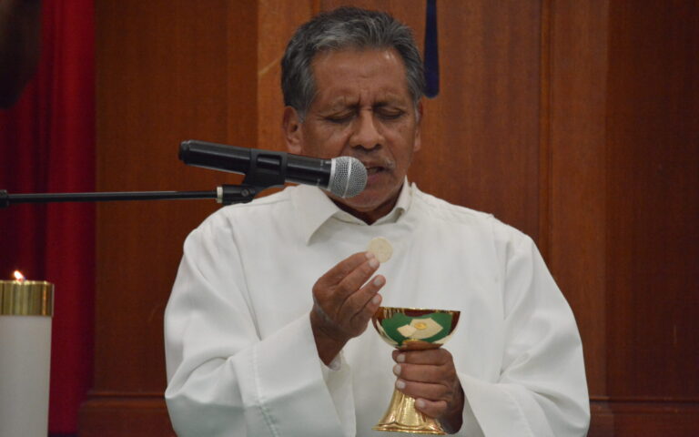 Celebración de La Palabra/ Celebration of the Word of God