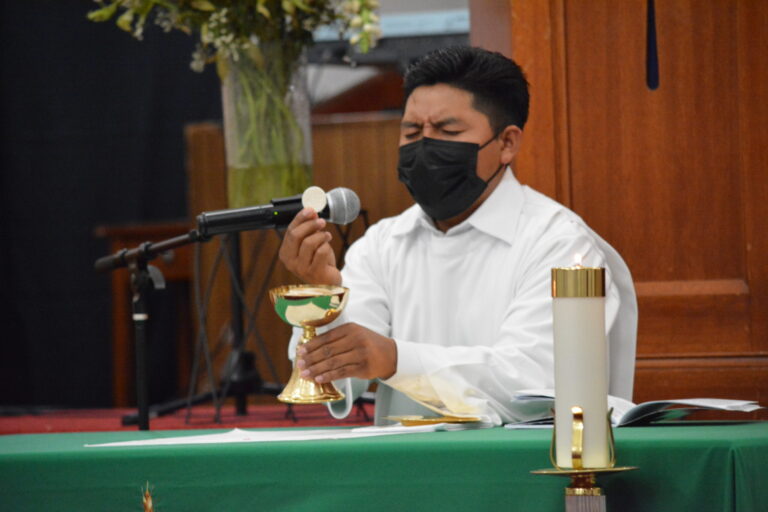 Celebración de La Palabra/ Celebration of the Word of God